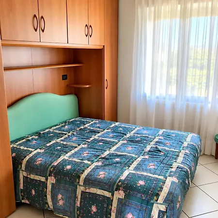 Laura Chiara - Vicino Arona Villa Pisano
