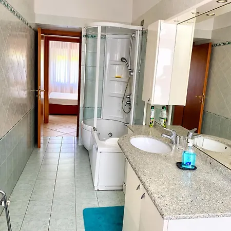 Vacanze - Vicino Arona * Pisano